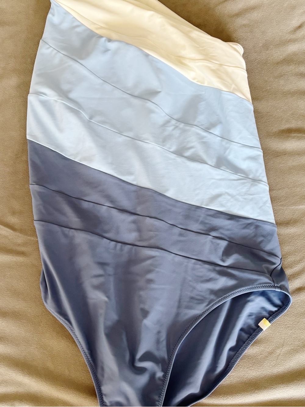 Summersalt The Sidestroke One Piece Swimsuit Sky Blue Mountain White Sand 12 - Picture 6 of 9